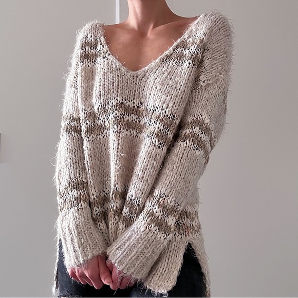 Free People fuzzy knit top🍦 - Picture 1 of 7